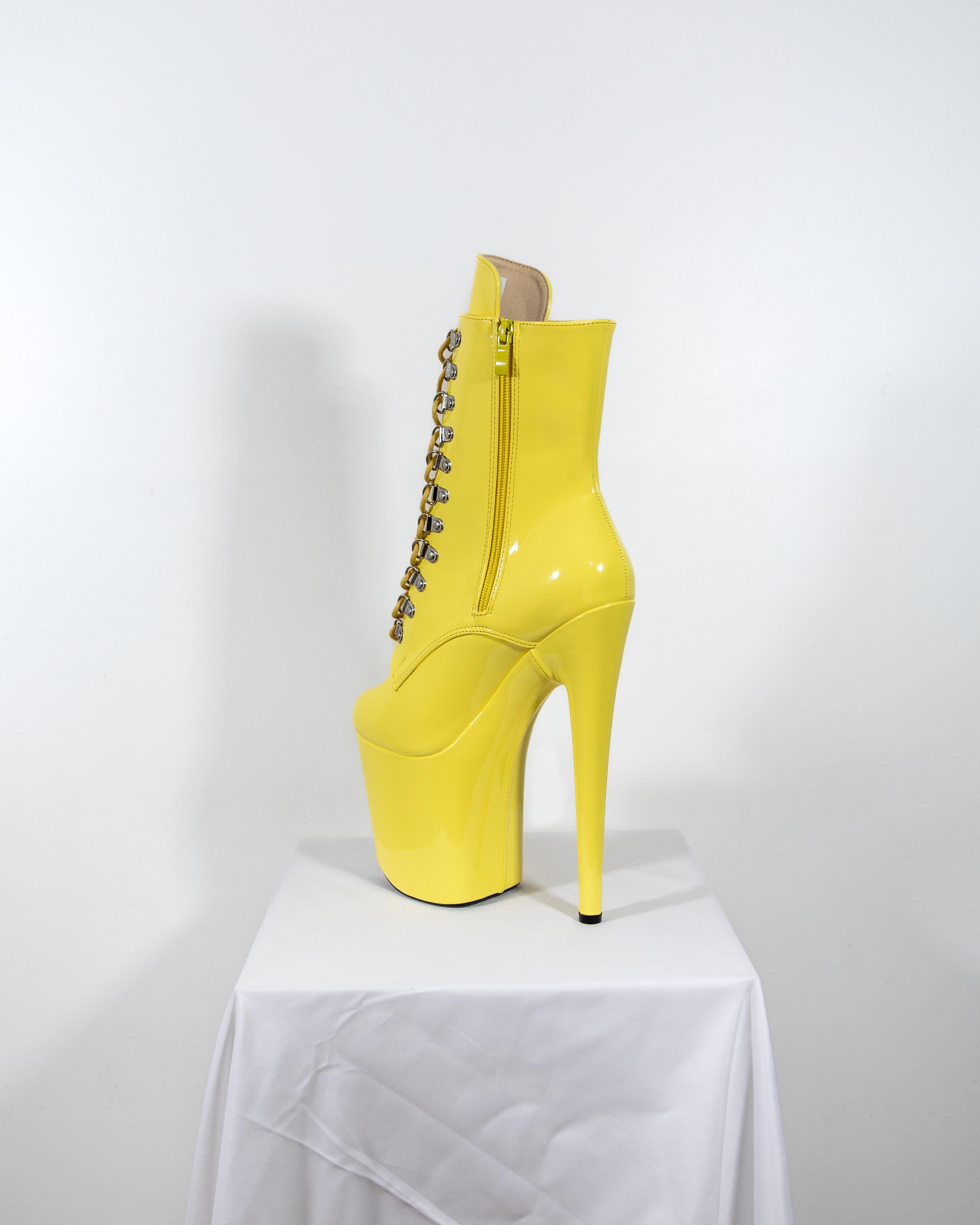 Public Desire Primrose Gold Chunky Strappy Platform High Heels in Metallic  | Lyst